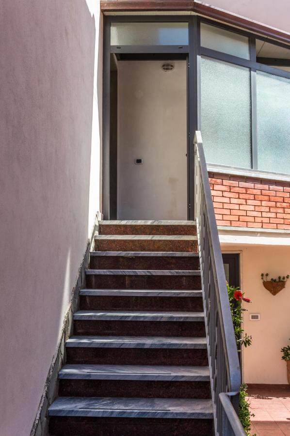 Ca 'Nter Viale Apartment Romito Magra Exterior photo